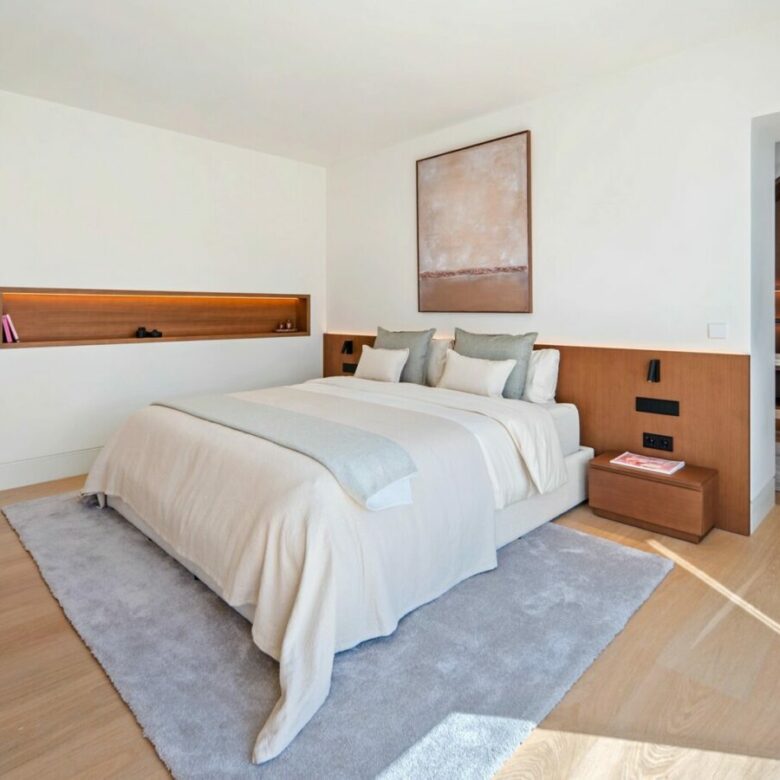 FOR SALE 🏡 Renovated Four-Bedroom Garden Duplex with Outdoor Kitchen, Frontline Golf – Los Naranjos, Nueva Andalucía 🇪🇸