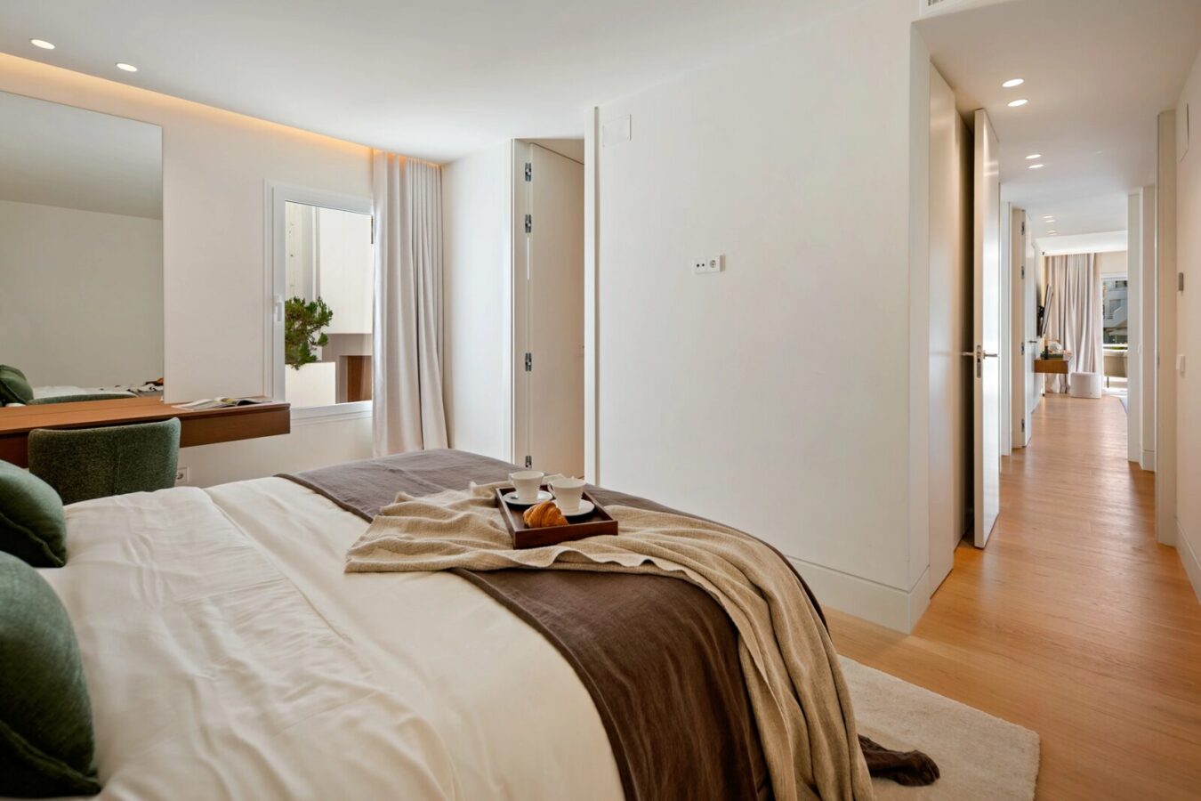 FOR SALE 🏡 Renovated Four-Bedroom Garden Duplex with Outdoor Kitchen, Frontline Golf – Los Naranjos, Nueva Andalucía 🇪🇸