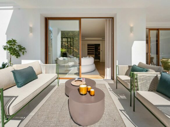 FOR SALE 🏡 Renovated Four-Bedroom Garden Duplex with Outdoor Kitchen, Frontline Golf – Los Naranjos, Nueva Andalucía 🇪🇸