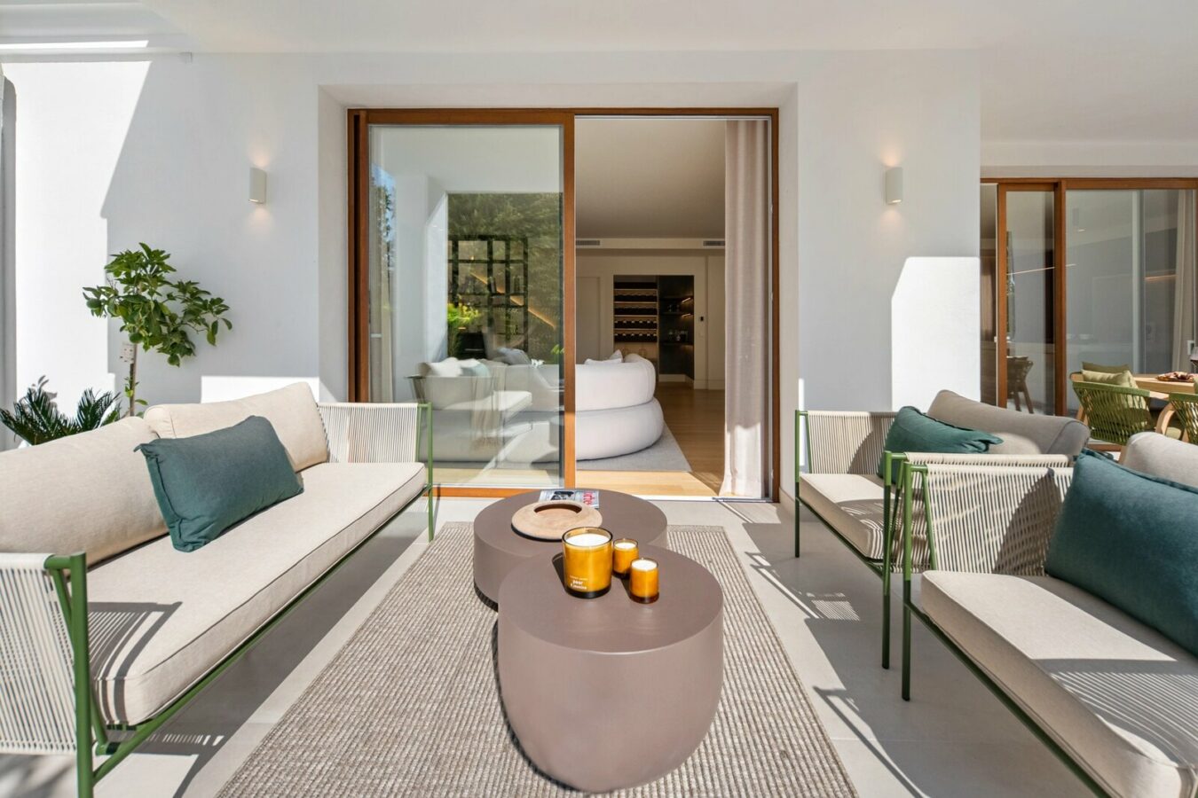 FOR SALE 🏡 Renovated Four-Bedroom Garden Duplex with Outdoor Kitchen, Frontline Golf – Los Naranjos, Nueva Andalucía 🇪🇸