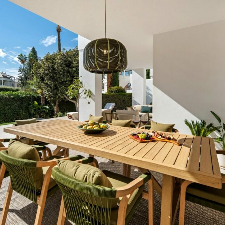 FOR SALE 🏡 Renovated Four-Bedroom Garden Duplex with Outdoor Kitchen, Frontline Golf – Los Naranjos, Nueva Andalucía 🇪🇸