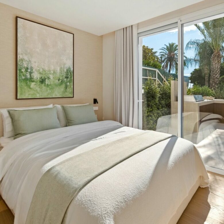 FOR SALE 🏡 Renovated Four-Bedroom Garden Duplex with Outdoor Kitchen, Frontline Golf – Los Naranjos, Nueva Andalucía 🇪🇸