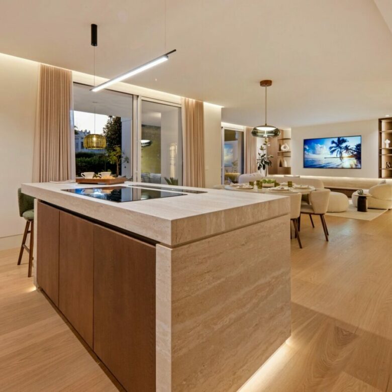 FOR SALE 🏡 Renovated Four-Bedroom Garden Duplex with Outdoor Kitchen, Frontline Golf – Los Naranjos, Nueva Andalucía 🇪🇸