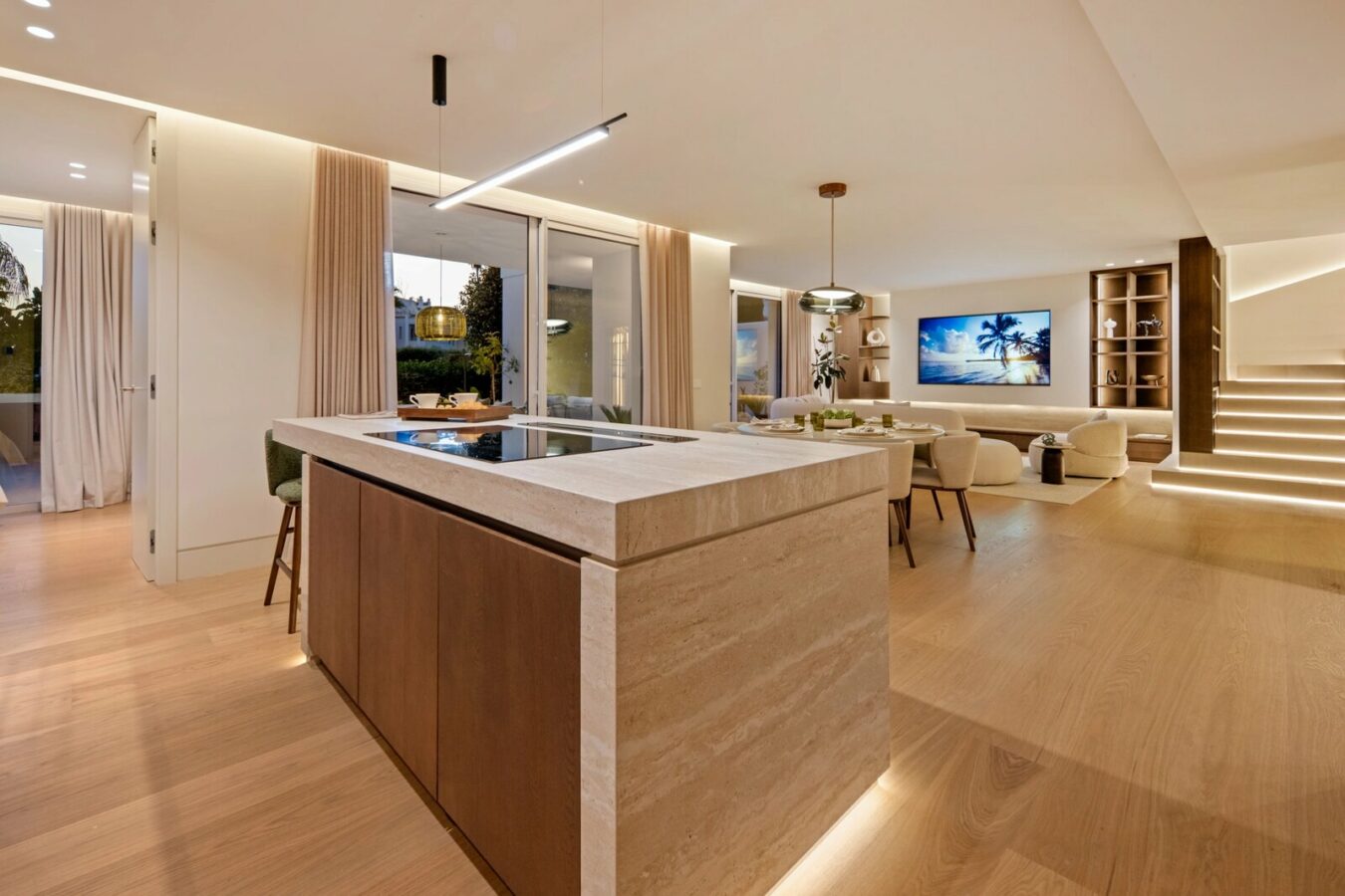 FOR SALE 🏡 Renovated Four-Bedroom Garden Duplex with Outdoor Kitchen, Frontline Golf – Los Naranjos, Nueva Andalucía 🇪🇸
