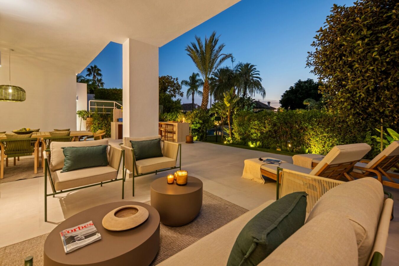 FOR SALE 🏡 Renovated Four-Bedroom Garden Duplex with Outdoor Kitchen, Frontline Golf – Los Naranjos, Nueva Andalucía 🇪🇸
