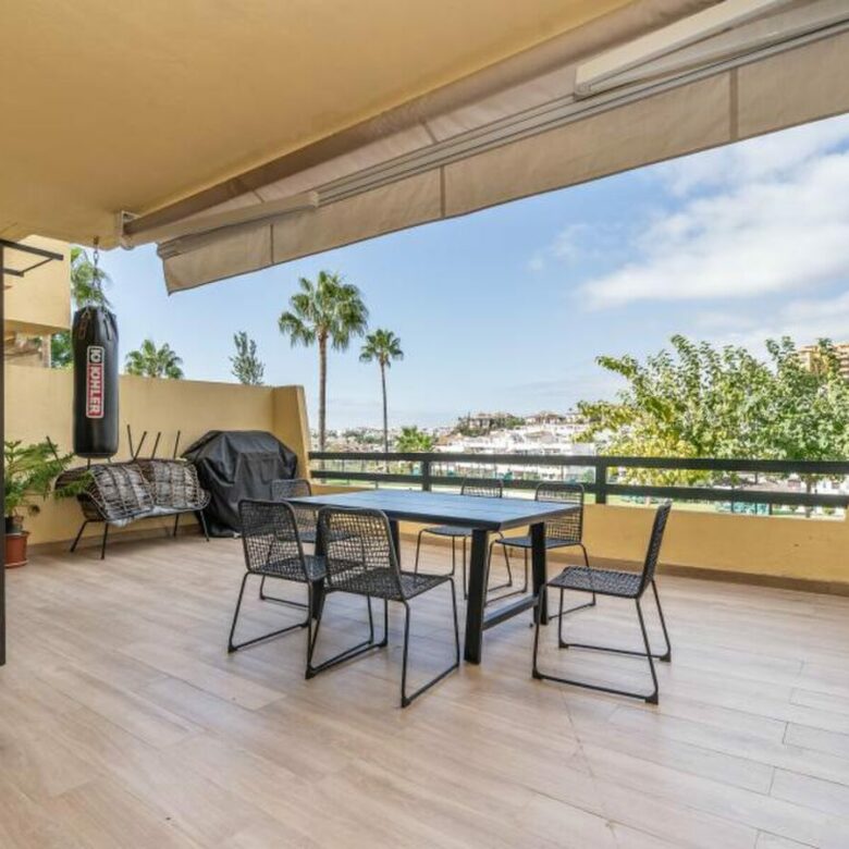FOR SALE 🏡 Renovated Two-Bedroom Garden Apartment with Pool Views near the Golf – La Resina Golf, Estepona 🇪🇸