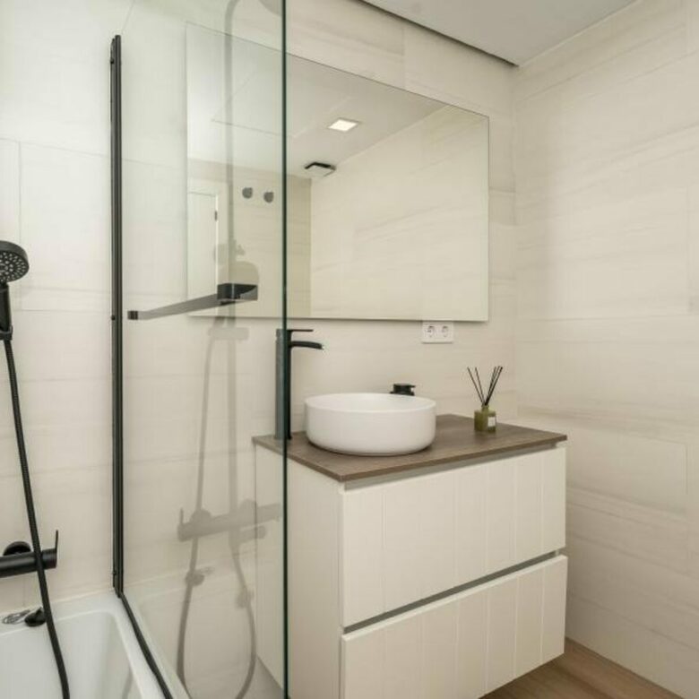 FOR SALE 🏡 Renovated Two-Bedroom Garden Apartment with Pool Views near the Golf – La Resina Golf, Estepona 🇪🇸