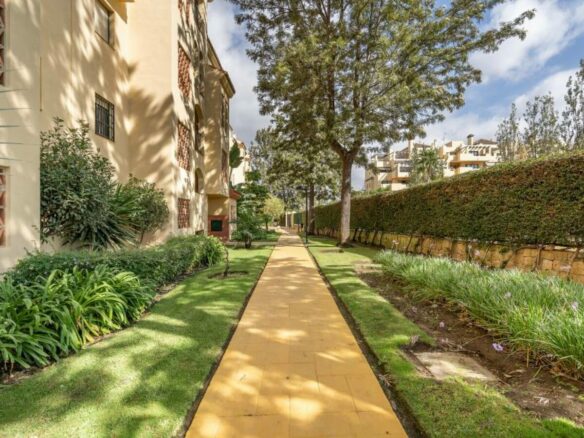 FOR SALE 🏡 Renovated Two-Bedroom Garden Apartment with Pool Views near the Golf – La Resina Golf, Estepona 🇪🇸