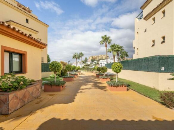 FOR SALE 🏡 Renovated Two-Bedroom Garden Apartment with Pool Views near the Golf – La Resina Golf, Estepona 🇪🇸