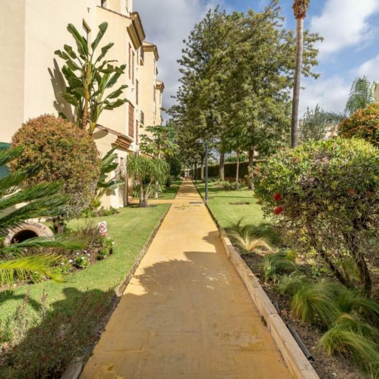 FOR SALE 🏡 Renovated Two-Bedroom Garden Apartment with Pool Views near the Golf – La Resina Golf, Estepona 🇪🇸
