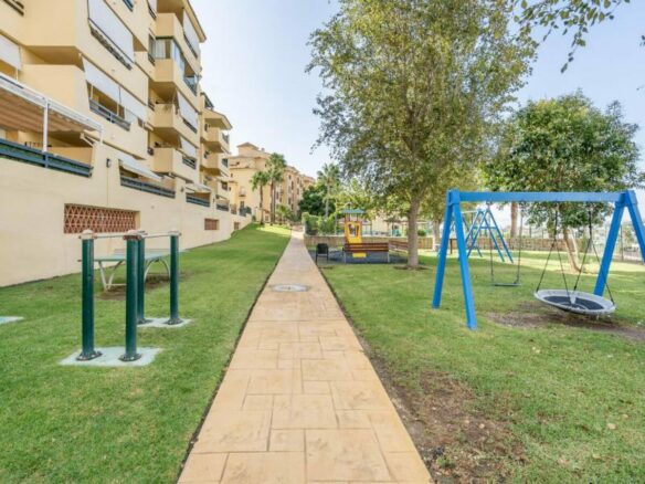 FOR SALE 🏡 Renovated Two-Bedroom Garden Apartment with Pool Views near the Golf – La Resina Golf, Estepona 🇪🇸