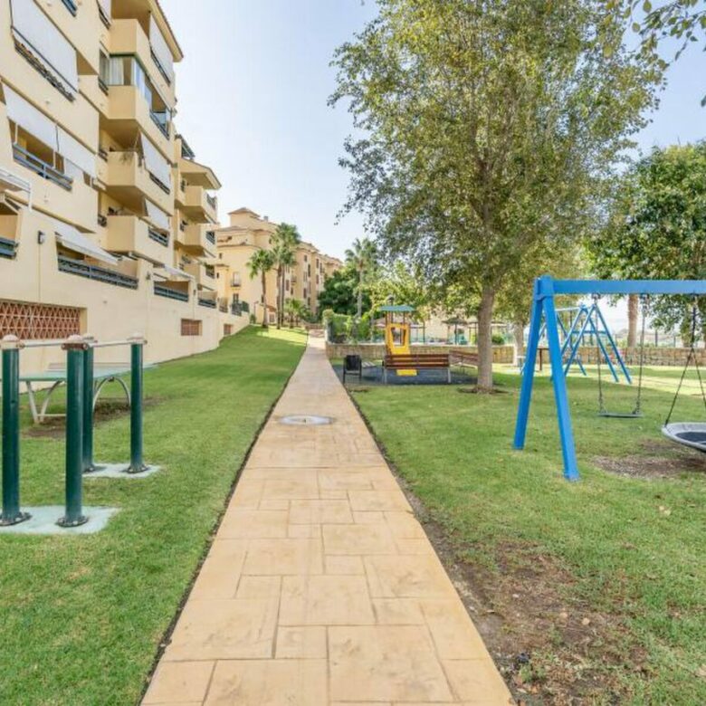 FOR SALE 🏡 Renovated Two-Bedroom Garden Apartment with Pool Views near the Golf – La Resina Golf, Estepona 🇪🇸