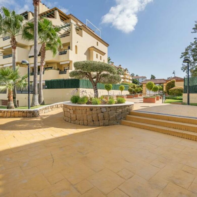 FOR SALE 🏡 Renovated Two-Bedroom Garden Apartment with Pool Views near the Golf – La Resina Golf, Estepona 🇪🇸