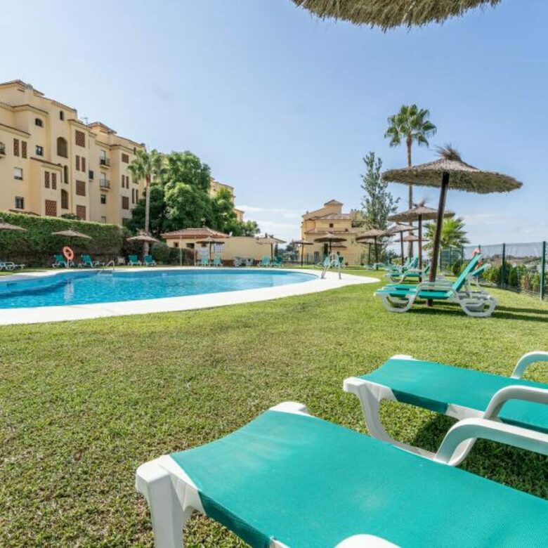 FOR SALE 🏡 Renovated Two-Bedroom Garden Apartment with Pool Views near the Golf – La Resina Golf, Estepona 🇪🇸