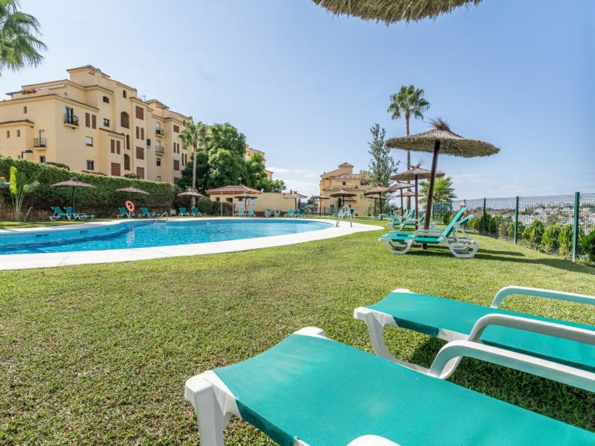 FOR SALE 🏡 Renovated Two-Bedroom Garden Apartment with Pool Views near the Golf – La Resina Golf, Estepona 🇪🇸