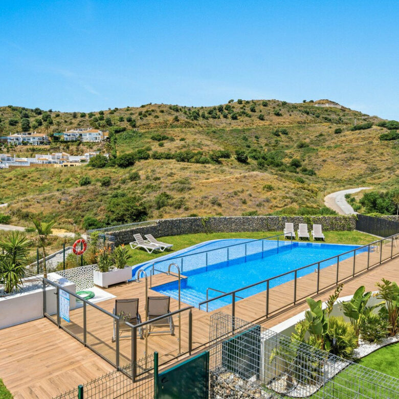 FOR SALE 🏡 New Three-Bedroom Semi-Detached Villa with Sea Views and Garden – Riviera del Sol, Mijas Costa 🇪🇸