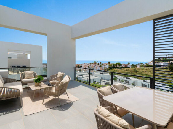 FOR SALE 🏡 New Three-Bedroom Semi-Detached Villa with Sea Views and Garden – Riviera del Sol, Mijas Costa 🇪🇸