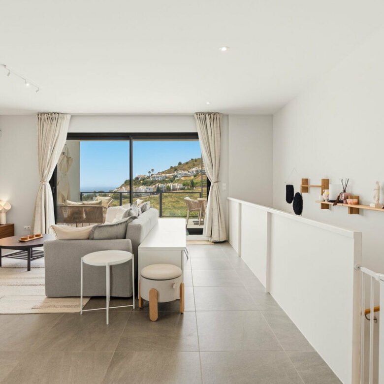 FOR SALE 🏡 New Three-Bedroom Semi-Detached Villa with Sea Views and Garden – Riviera del Sol, Mijas Costa 🇪🇸