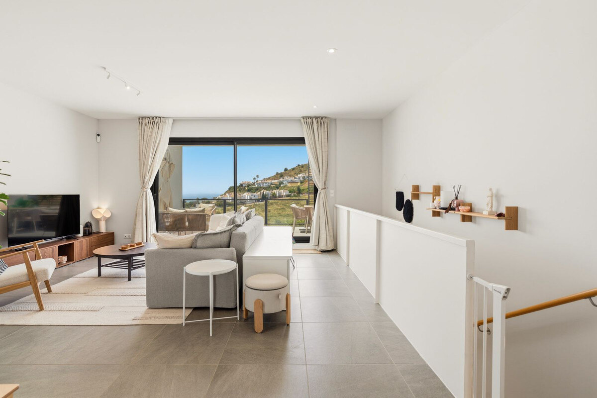 FOR SALE 🏡 New Three-Bedroom Semi-Detached Villa with Sea Views and Garden – Riviera del Sol, Mijas Costa 🇪🇸