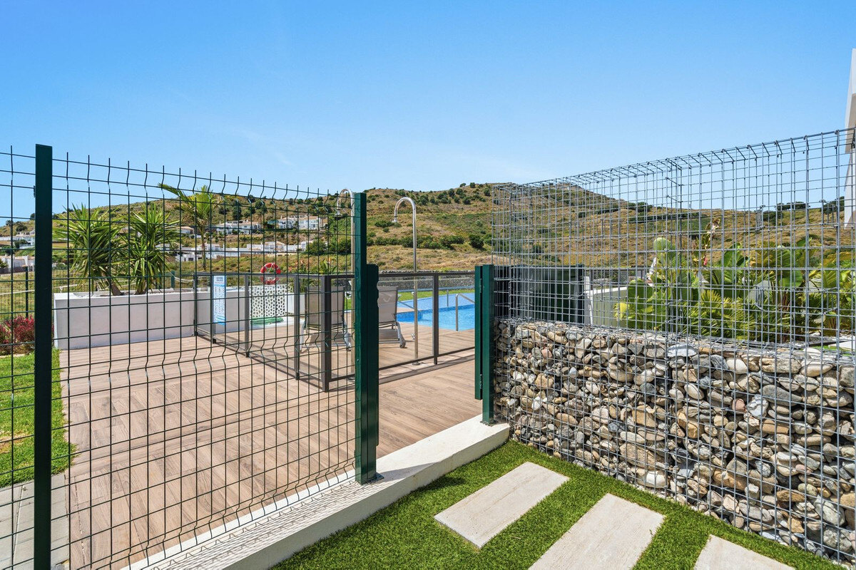 FOR SALE 🏡 New Three-Bedroom Semi-Detached Villa with Sea Views and Garden – Riviera del Sol, Mijas Costa 🇪🇸