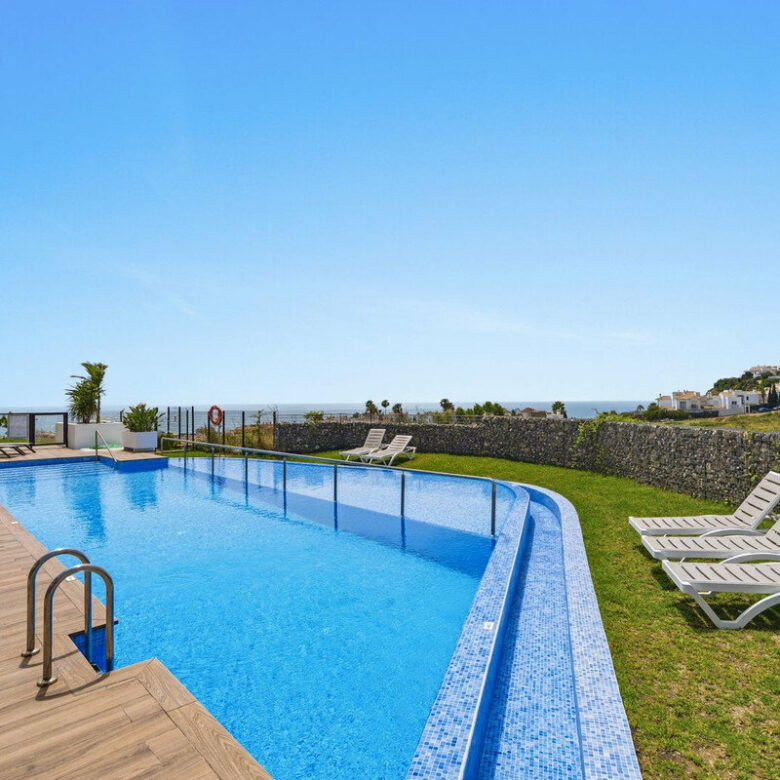 FOR SALE 🏡 New Three-Bedroom Semi-Detached Villa with Sea Views and Garden – Riviera del Sol, Mijas Costa 🇪🇸