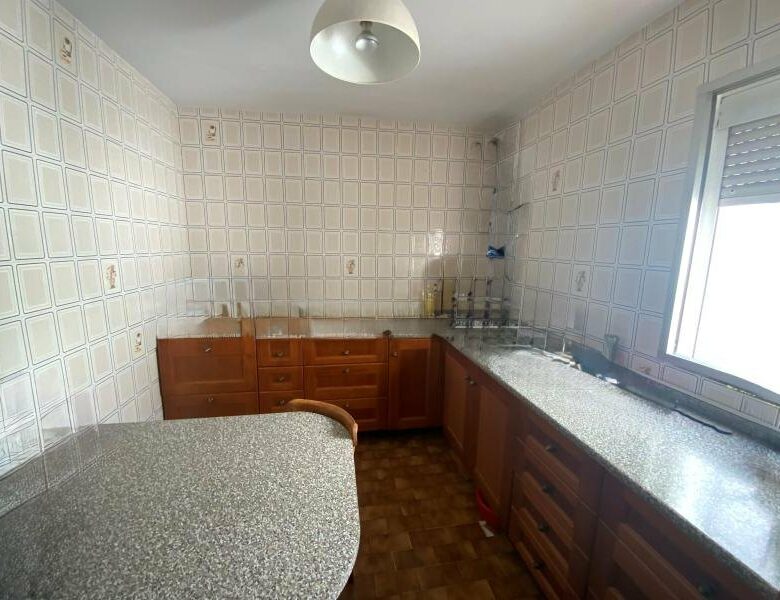 FOR SALE 🏡 Seven-Bedroom Townhouse with Two Entrances and Solarium near the Promenade – Old Town, Marbella 🇪🇸