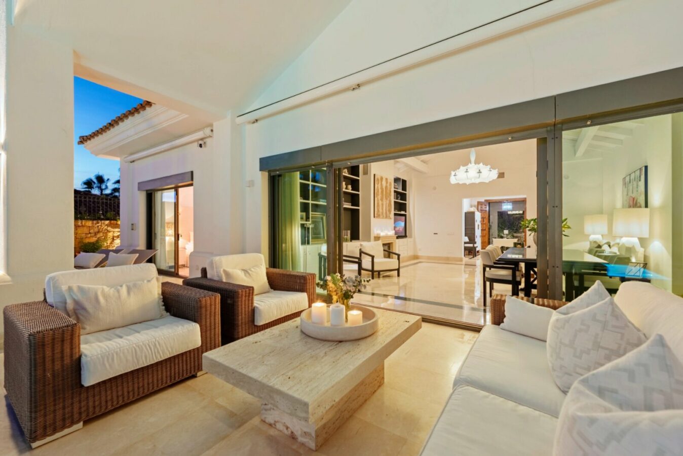 FOR SALE 🏡 Elevated Single-Level Villa with Sea Views, Mature Garden and Pool Pavilion – Haza del Conde, Nueva Andalucía 🇪🇸