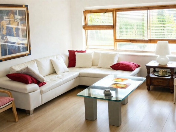 FOR SALE 🏡 Single-Level Five-Bedroom Villa to Refurbish on a 2,245 m² Plot with La Concha Views – Los Naranjos, Nueva Andalucía, Marbella 🇪🇸