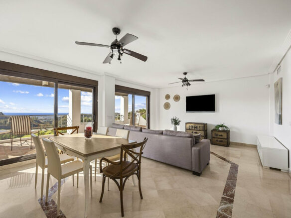FOR SALE 🏡 Six-Bedroom Mediterranean Villa with Panoramic Sea Views on a 1,020 m² Plot – Los Arqueros, Benahavís 🇪🇸