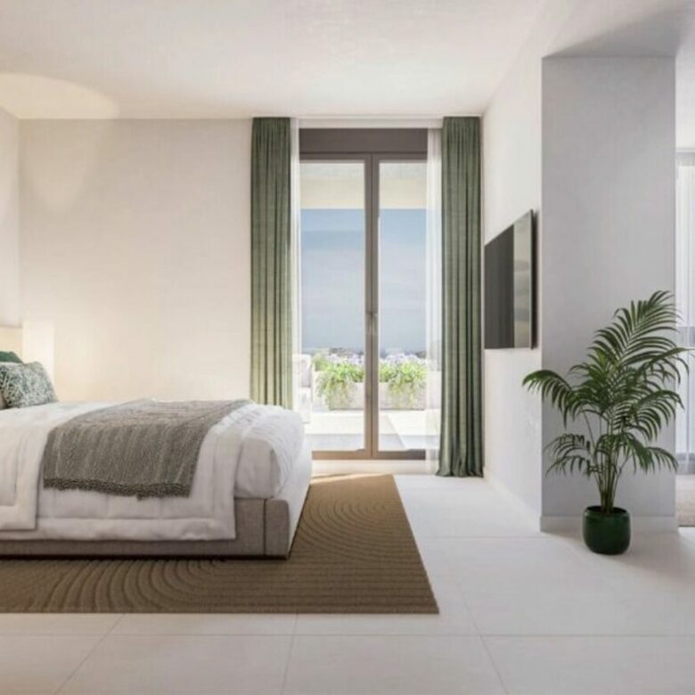 FOR SALE 🏡 South-Facing Two-Bedroom Penthouse with Private Solarium near Valle Romano Golf – Estepona 🇪🇸