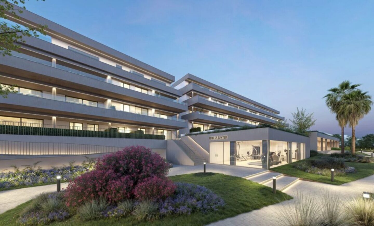 FOR SALE 🏡 South-Facing Two-Bedroom Penthouse with Private Solarium near Valle Romano Golf – Estepona 🇪🇸