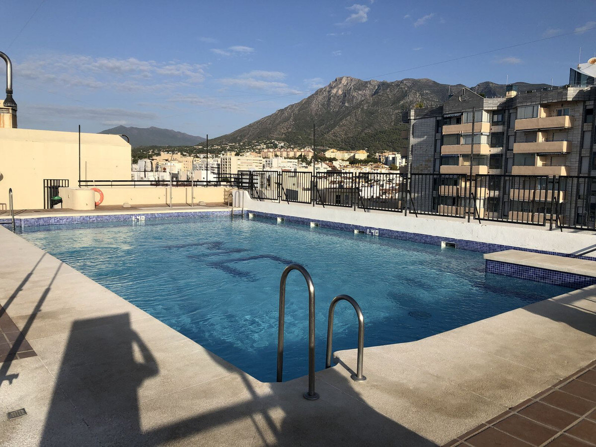 FOR SALE 🏡 Three-Bedroom Apartment with Sea Views from Every Bedroom, Steps from the Promenade – Marbella Centre 🇪🇸