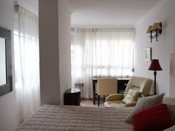 FOR SALE 🏡 Three-Bedroom Apartment with Sea Views from Every Bedroom, Steps from the Promenade – Marbella Centre 🇪🇸