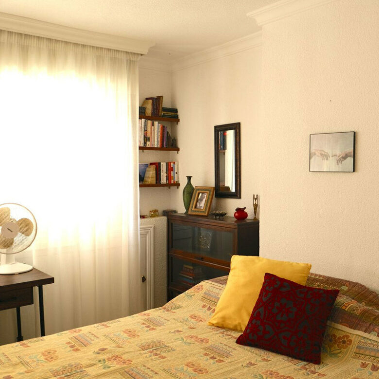 FOR SALE 🏡 Three-Bedroom Apartment with Sea Views from Every Bedroom, Steps from the Promenade – Marbella Centre 🇪🇸