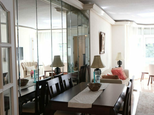 FOR SALE 🏡 Three-Bedroom Apartment with Sea Views from Every Bedroom, Steps from the Promenade – Marbella Centre 🇪🇸