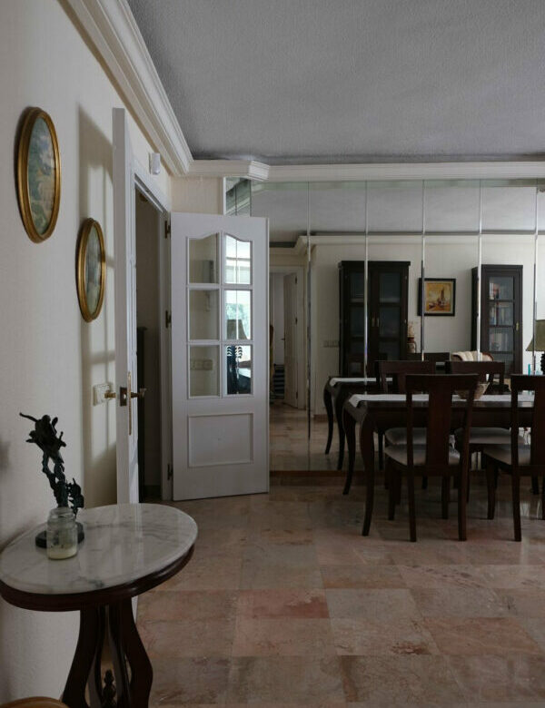 FOR SALE 🏡 Three-Bedroom Apartment with Sea Views from Every Bedroom, Steps from the Promenade – Marbella Centre 🇪🇸