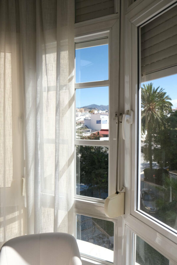 FOR SALE 🏡 Three-Bedroom Apartment with Sea Views from Every Bedroom, Steps from the Promenade – Marbella Centre 🇪🇸