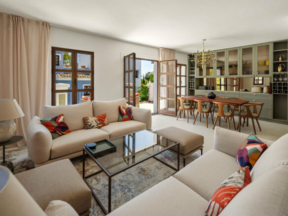 FOR SALE 🏡 Beachside Three-Bedroom Townhouse with Sea View Terraces – Golden Mile, Marbella 🇪🇸
