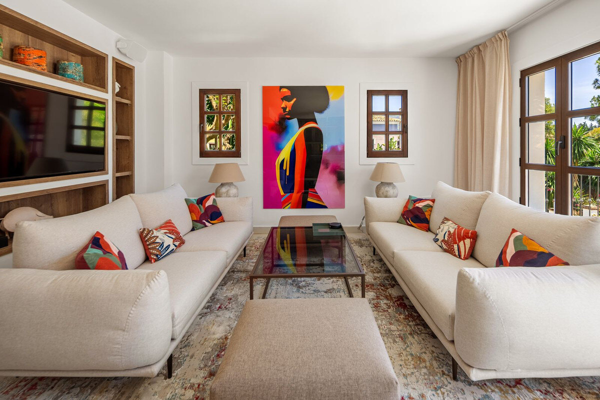 FOR SALE 🏡 Beachside Three-Bedroom Townhouse with Sea View Terraces – Golden Mile, Marbella 🇪🇸