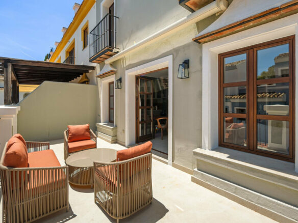 FOR SALE 🏡 Beachside Three-Bedroom Townhouse with Sea View Terraces – Golden Mile, Marbella 🇪🇸