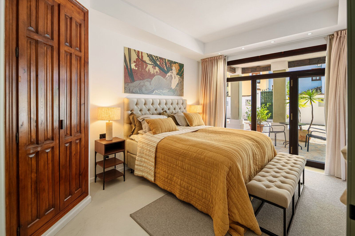 FOR SALE 🏡 Beachside Three-Bedroom Townhouse with Sea View Terraces – Golden Mile, Marbella 🇪🇸