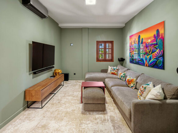 FOR SALE 🏡 Beachside Three-Bedroom Townhouse with Sea View Terraces – Golden Mile, Marbella 🇪🇸