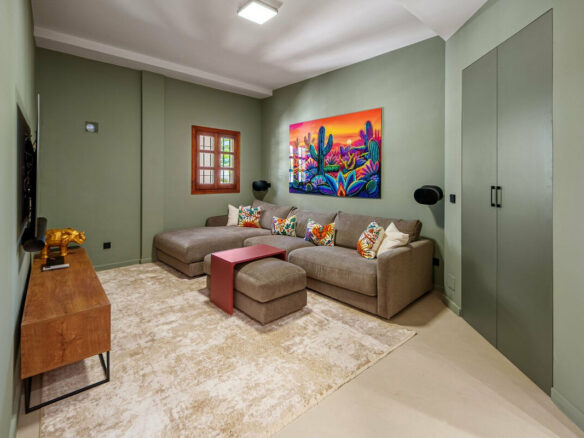 FOR SALE 🏡 Beachside Three-Bedroom Townhouse with Sea View Terraces – Golden Mile, Marbella 🇪🇸