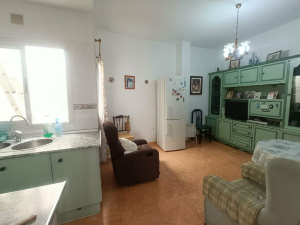 FOR SALE 🏡 Andalusian Town House to Renovate by Plaza de las Flores – Old Town, Estepona 🇪🇸