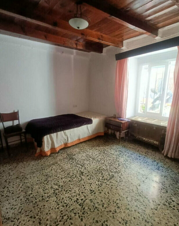 FOR SALE 🏡 Andalusian Town House to Renovate by Plaza de las Flores – Old Town, Estepona 🇪🇸