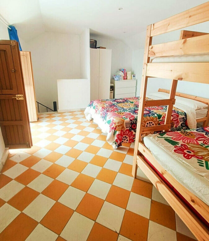 FOR SALE 🏡 Andalusian Town House to Renovate by Plaza de las Flores – Old Town, Estepona 🇪🇸