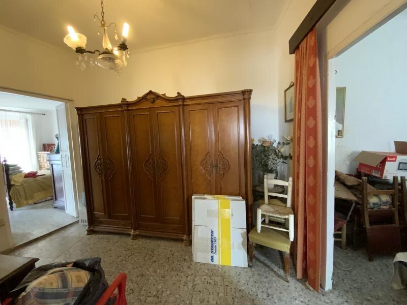FOR SALE 🏡 Three-Storey Townhouse to Renovate Steps from the Sea – Old Town, Marbella 🇪🇸