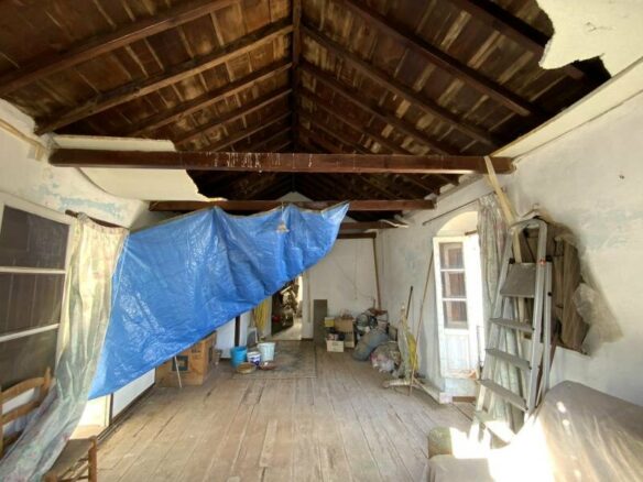 FOR SALE 🏡 Three-Storey Townhouse to Renovate Steps from the Sea – Old Town, Marbella 🇪🇸
