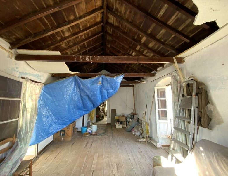 FOR SALE 🏡 Three-Storey Townhouse to Renovate Steps from the Sea – Old Town, Marbella 🇪🇸