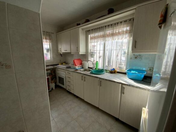 FOR SALE 🏡 Three-Storey Townhouse to Renovate Steps from the Sea – Old Town, Marbella 🇪🇸